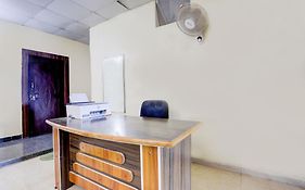 Hotel O Daksh